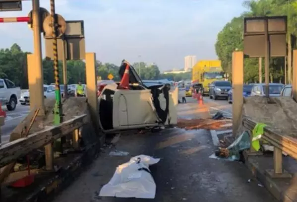車撞收費站防撞牆 1死1傷 | 東方網 | 馬來西亞東方日報