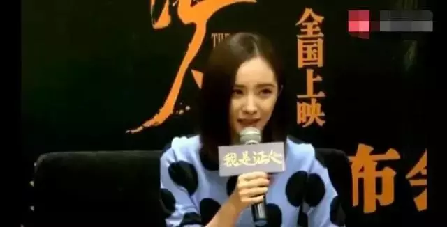 小糯米正面曝光,楊冪帶小糯米走秀?網友:太像了,一模一樣