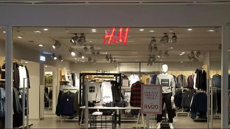 著名服飾品牌ZARA和H&M招架不住,計畫一年內關店400家