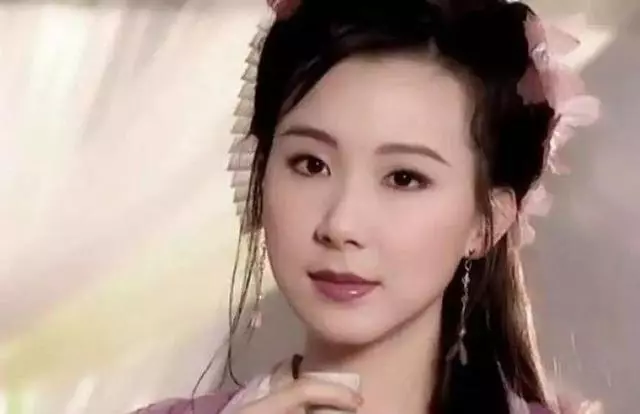 玻尿酸是填充劑不是防腐劑,用量過度的女星,你還忍心看嗎?