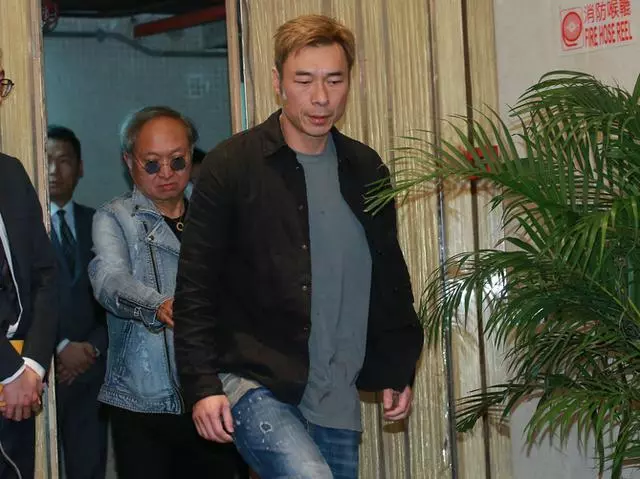 明星喝多之後和正常人沒有區別,他們也會做出「荒唐」事!