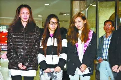 明星喝多之後和正常人沒有區別,他們也會做出「荒唐」事!