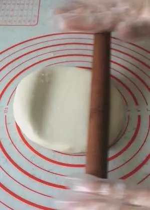 最近刷爆朋友圈的私房單品,榴槤芝士爆漿餅,簡直超好做啊