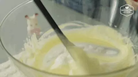 韓國網紅店熱賣,用珍珠草莓做的蛋糕,今年又要火啦