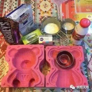 私房烘焙必備熱銷款!3D立體卡通小熊慕斯蛋糕