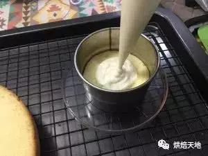 私房烘焙必備熱銷款!3D立體卡通小熊慕斯蛋糕