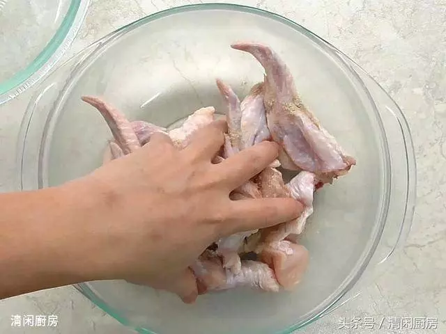 酥脆炸雞翅的做法,放冷了還可以保持酥脆