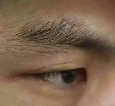 3種面相的男人,容易對老婆不忠,勸你遠離