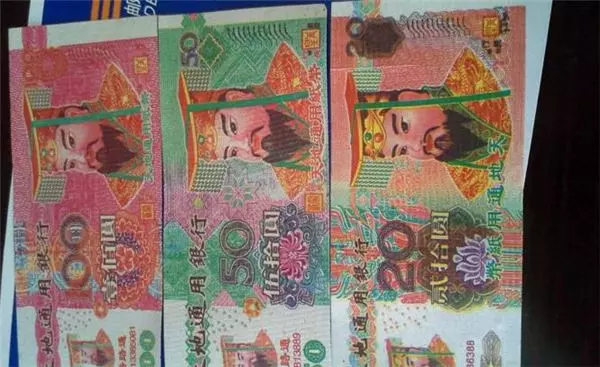 阿嬤來買包子「用冥紙結帳」!老闆高興收下「還給她找零」,而且所有商店都這樣做,說「這是應該的」!
