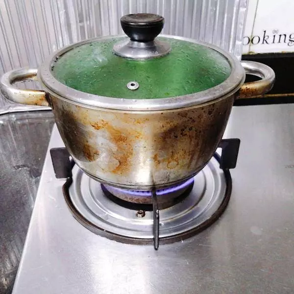 大蝦別再水煮了!這樣做好吃10倍,忍不住多吃半碗飯,快收藏!