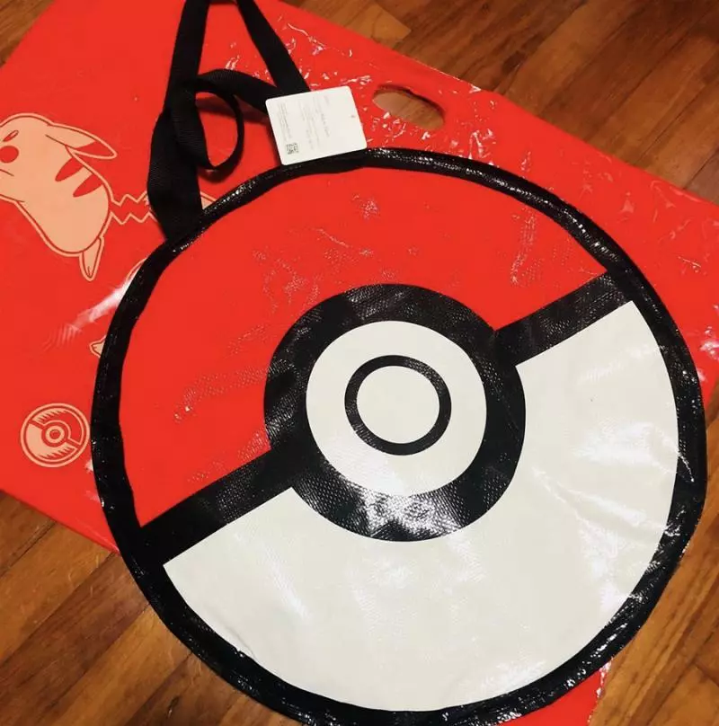 外國第一家Pokemon Center新加坡開張!不用到日本也可以買到Pokemon周邊了!
