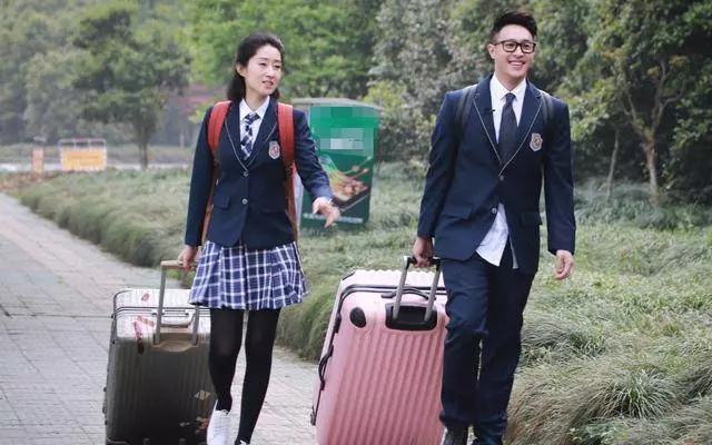 結婚十年,丈夫向妻子提離婚,妻爽快答應,兩年後妻笑了丈夫哭了