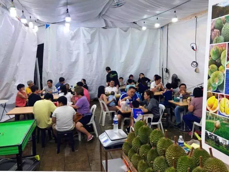 新加坡榴槤季到來,一個才3新幣