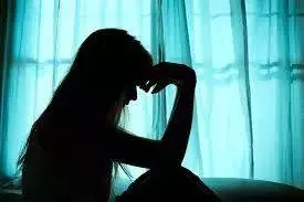 《新加坡》驚天輪姦案,18歲少女遭到5名男生侵犯