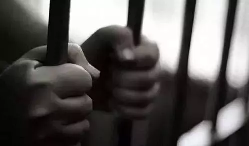 《新加坡》驚天輪姦案,18歲少女遭到5名男生侵犯