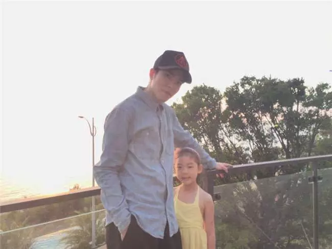 蕭敬騰亮出4歲女兒!孩子的媽竟是她?!流露出滿滿的父愛之情讓人好羨慕又妒忌!