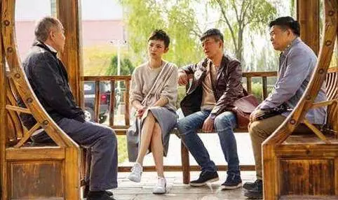 婆家拆遷款賠了五十萬,小叔子要三十萬,聽完我的話他灰溜溜走了