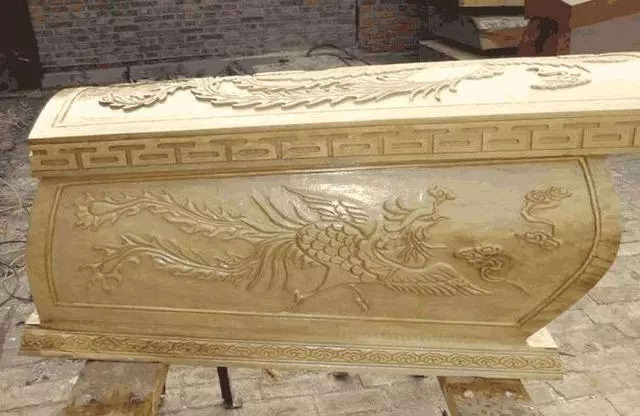 奶奶突然去世,孫女發現不對勁,最後指著母親說:是你害死了奶奶