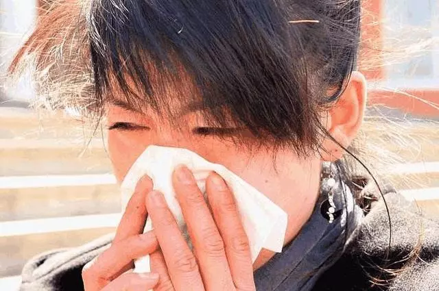 奶奶突然去世,孫女發現不對勁,最後指著母親說:是你害死了奶奶
