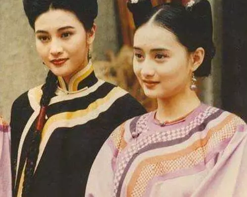 44歲陳德容近照透著濃濃過氣網紅味,中年女星自拍為何都一言難盡!