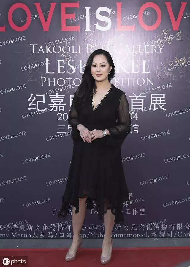 56歲章小蕙重出江湖風采不減當年坦言仍愛購物,鍾鎮濤曾因她破產