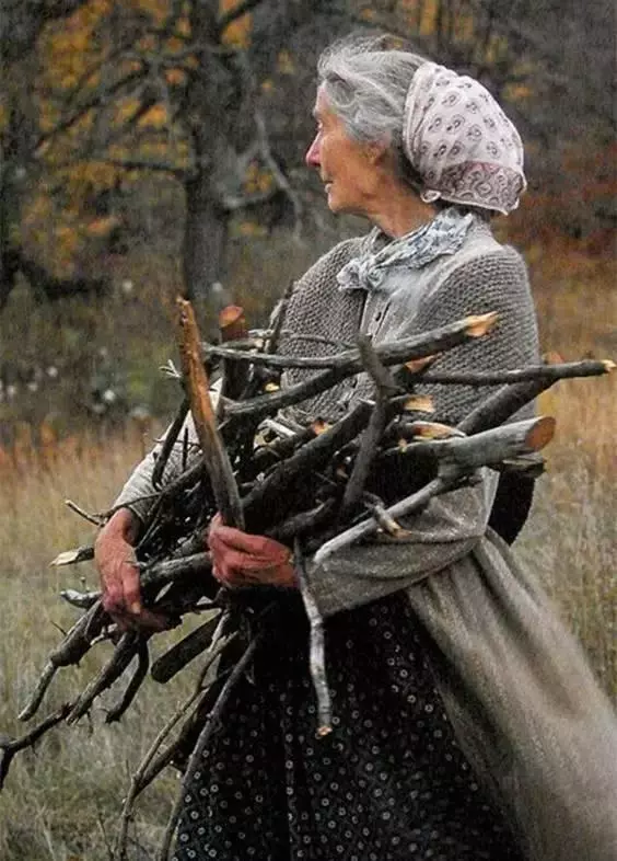 92歲活成仙女模樣!她57歲隱居山林「沒電沒自來水」 荒野生活「卻像美麗油畫」傳授秘訣人人羨