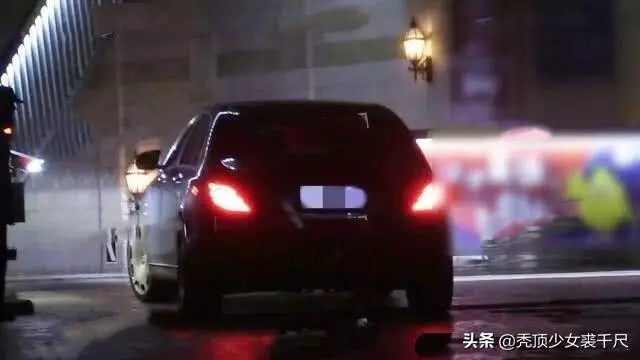 鹿晗生日當晚攜女友關曉彤返千萬豪宅,二人感情穩定疑似同居!