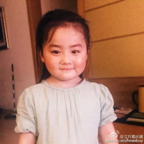 又是阿嬤養的!小女嬰剛出生「臉蛋超秀氣」 阿嬤才養1個月「超Q鵝蛋臉→嘴邊肉四溢」媽媽一看崩潰