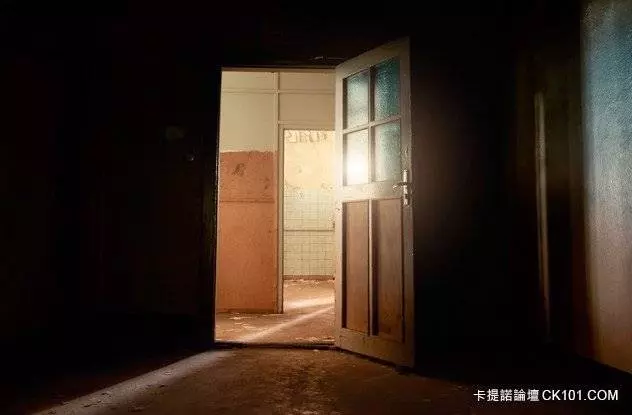 聽講敲門聲但沒人就代表是死神的到訪...?8位網友分享超靈異的敲門經驗...:..在國外有網友就分享關