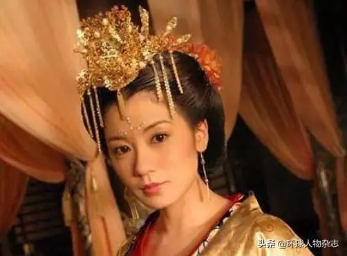 用法令紋演戲是一種怎樣的體驗?賈靜雯的這一搏,終於解了自己的困境!