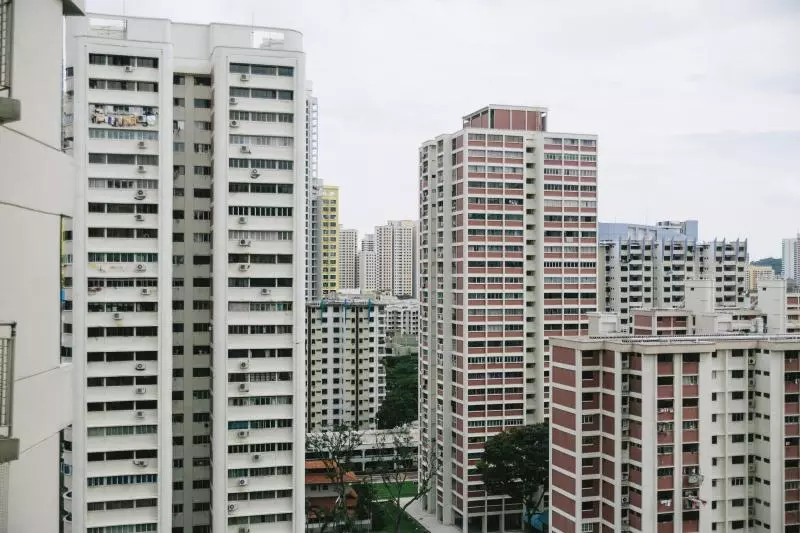 屏東嬤撿紙箱!他心疼轉頭「200萬紅賓士」嚇歪 網曝回收身家:有10棟房 原文網址: 影/屏東嬤撿紙箱!他心疼轉頭「2