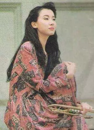 當50歲邱淑貞撞上50歲的蕭薔,整和沒整容,差距一目了然!