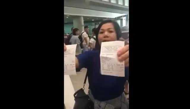 可以買卻不准帶!帶免稅酒登機竟然被攔 ! 女霸氣全倒掉!不然都便宜機場工作人員了!