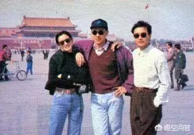大明星片場罕見合影照,一張比一張珍貴,網友感嘆:物是人非