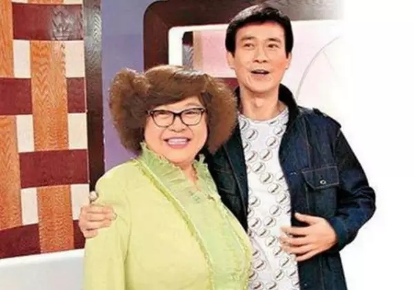 禿頭38年,為趙雅芝拋妻女,前妻含恨而終,女兒慘靠104元生活!