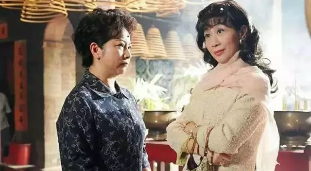 她是TVB金牌女配角!為女兒婚禮花費過千萬,卻疑似被男方騙婚!