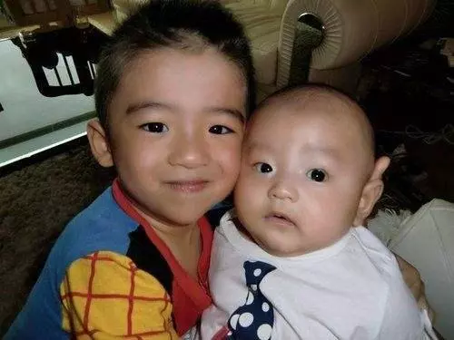 王菲做了什麼被網友罵「活該、作妖」,惹得謝賢對她放狠話撕破臉
