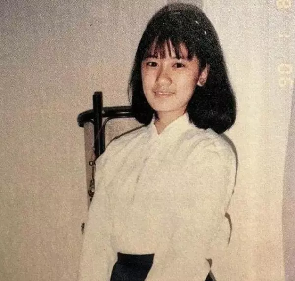 「女人的美」與年齡無關!看6歲、16歲、28歲、35歲、43歲的「賈靜雯」!被驚豔到了嗎?