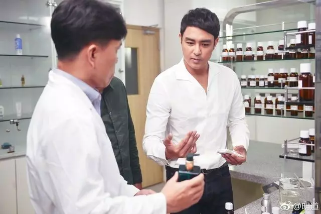 明道轉行首次當CEO,月售2億臺幣。他霸氣寵員工豪撒千萬年終「讓每個員工秒變富翁」!
