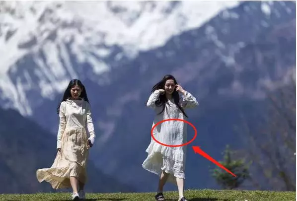 郭碧婷小肚子圓滾疑似懷孕!粉絲曾求問造人成功沒,向佐笑不應答~~~