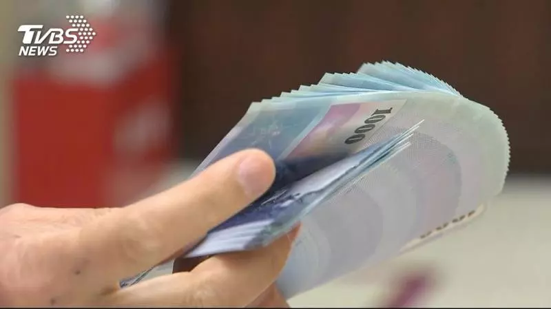 立院三讀 僱主積欠退休金、資遣費最重罰.........