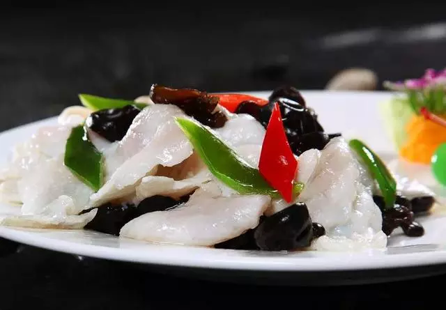 治腰腿酸軟用這幾個中醫食療方有效