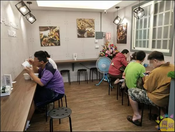 台中南屯文青風小吃~饗念滷味,老滷汁滷製傳統古早味只要5元起!