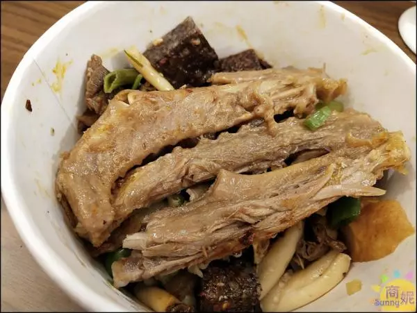 台中南屯文青風小吃~饗念滷味,老滷汁滷製傳統古早味只要5元起!