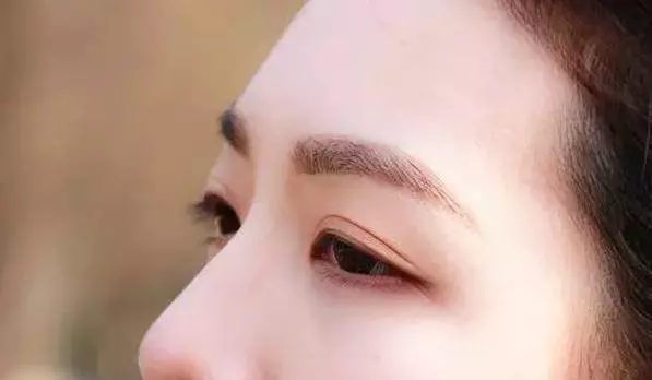 左眼跳,右眼跳的真正含義,絕不是迷信...