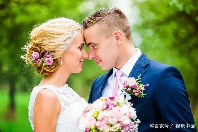 「我婆婆要離婚了」,誤發給了老公,意外結束了我們八年的婚姻