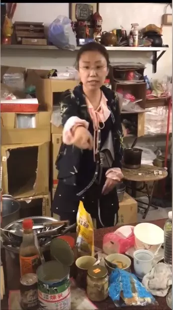 大鬧饒河夜市!女陸客「強闖冰店櫃台」吐痰嗆:你們是殖民地「反控老闆有問題」根本被欺負!