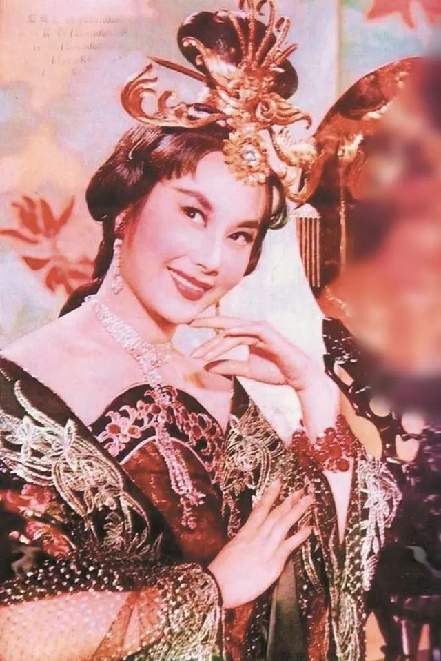成龍喊她為媽媽 更比劉曉慶還豁得出去 傳奇女星93歲去世令人難忘