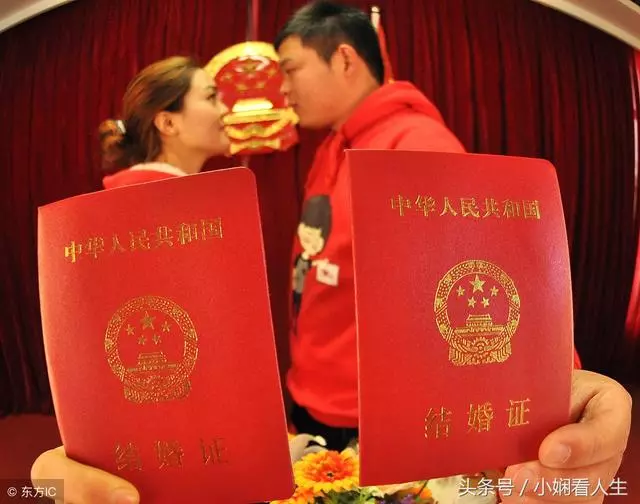 給你五萬,把你娘家的拆遷房過戶一套給小叔子,我們又不白要!