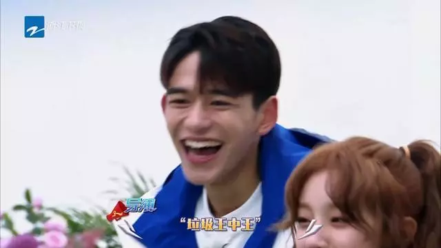 《奔跑吧》換血首播撲街!少鄧超陳赫笑點全無,新人太會得罪人!